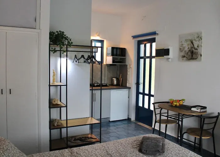 Blue Antonia Laganas